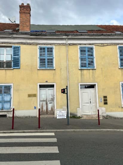 Pose de Bâches en urgence dans le loiret avec Top-Toitures.